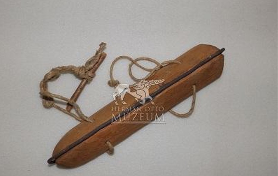 Korcsolyázás, „buktával”